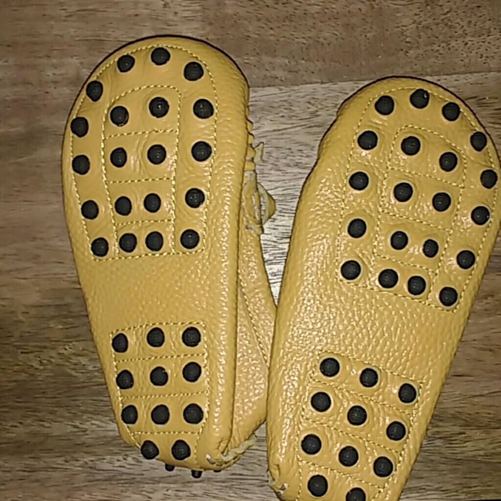 Brand new in package leather mustard yellow - Picture 4 of 4